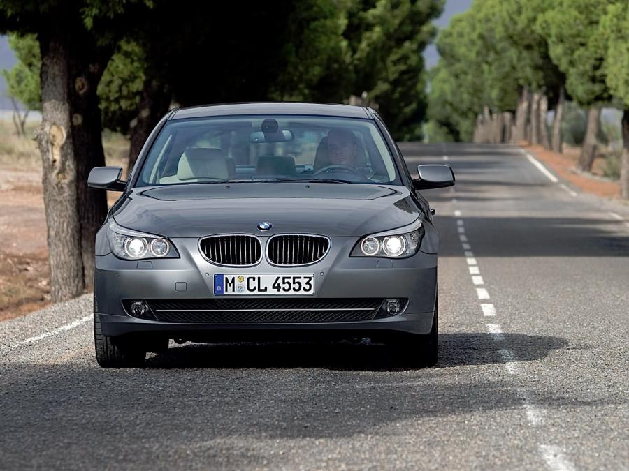  BMW 530i 2007 года  (фото 30 из 30)